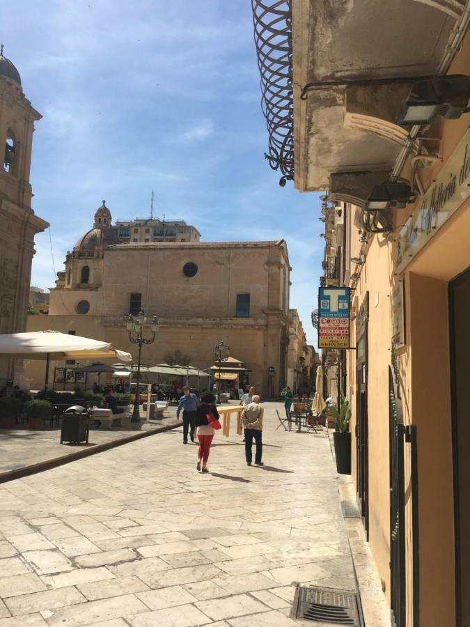 Le Casette Di Elen Marsala Bagian luar foto