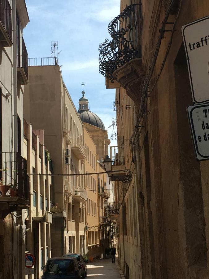 Le Casette Di Elen Marsala Bagian luar foto